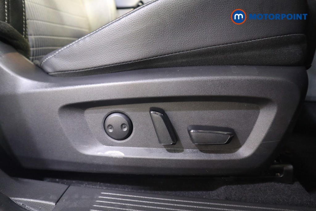 Nissan Qashqai Tekna Manual Petrol SUV - Stock Number (1591287) - 13th supplementary image