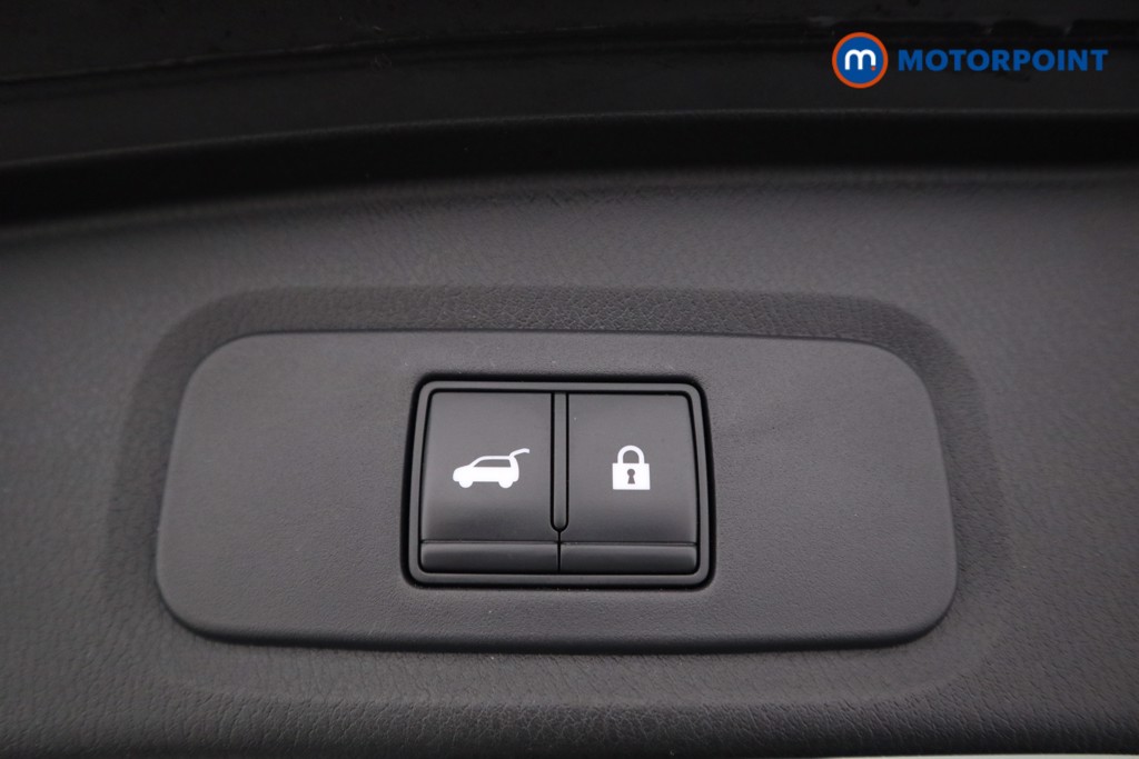 Nissan Qashqai Tekna Manual Petrol SUV - Stock Number (1591287) - 20th supplementary image