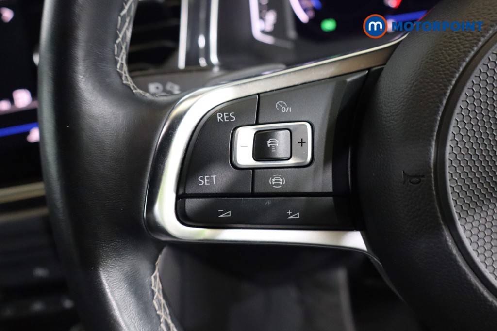 Volkswagen T-Roc R-Line Automatic Petrol SUV - Stock Number (1591374) - 3rd supplementary image