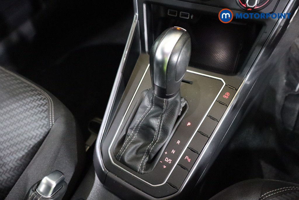 Volkswagen Polo R-Line Automatic Petrol Hatchback - Stock Number (1591375) - 12th supplementary image