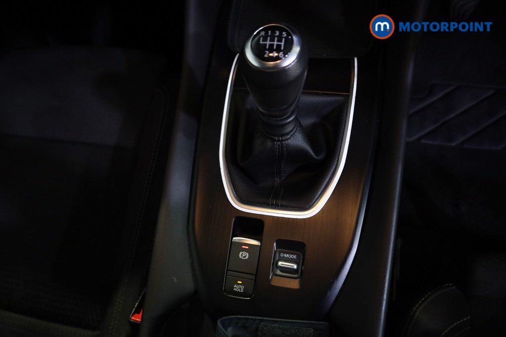 Nissan Qashqai N-Connecta Manual Petrol SUV - Stock Number (1591502) - 8th supplementary image