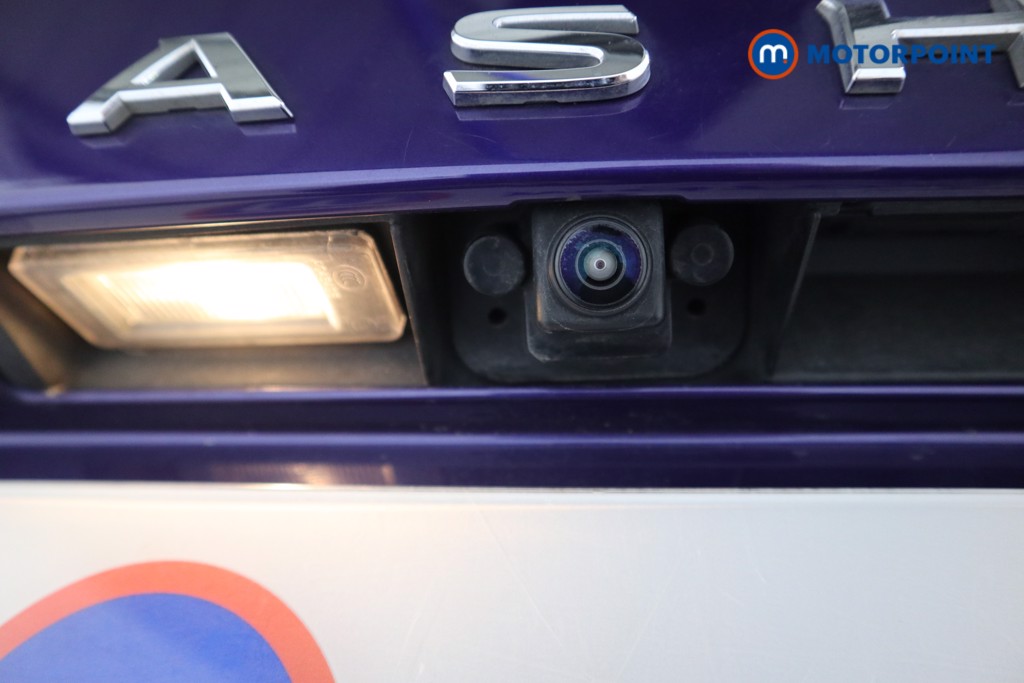 Nissan Qashqai N-Connecta Manual Petrol SUV - Stock Number (1591502) - 17th supplementary image