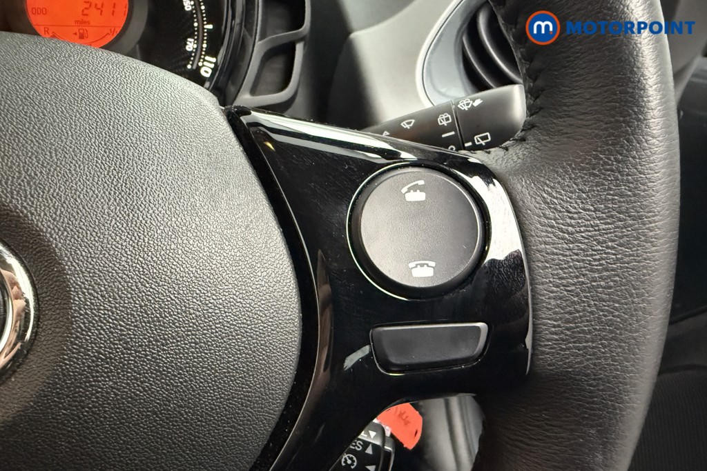 Toyota Aygo X-Play Manual Petrol Hatchback - Stock Number (1591551) - 5th supplementary image