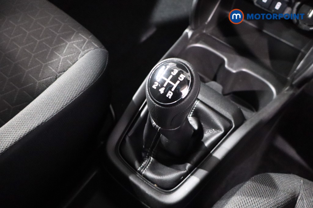 Suzuki Swift Motion Manual Petrol Hatchback - Stock Number (1591624) - 14th supplementary image