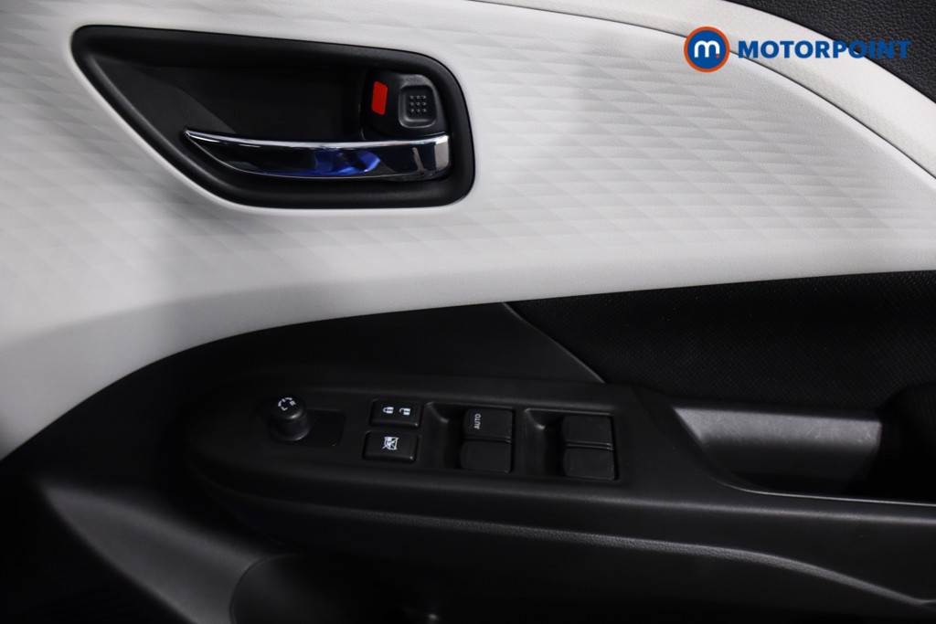 Suzuki Swift Motion Automatic Petrol Hatchback - Stock Number (1591632) - 23rd supplementary image