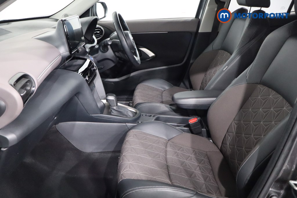 Toyota Yaris Cross Excel Automatic Petrol-Electric Hybrid Estate - Stock Number (1591636) - 4th supplementary image