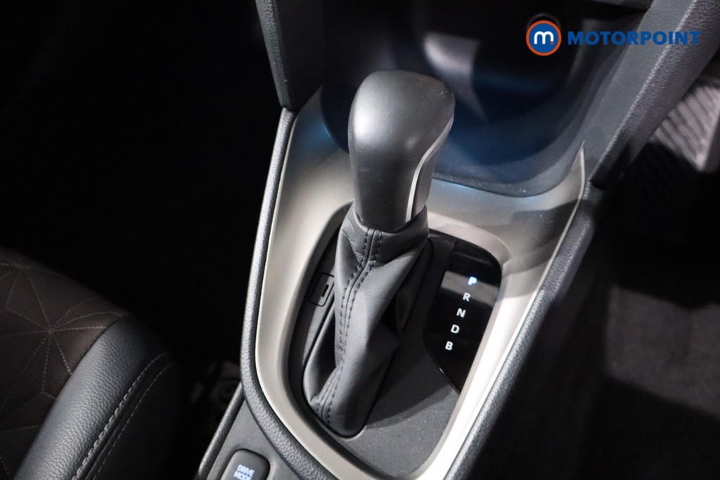 Toyota Yaris Cross Excel Automatic Petrol-Electric Hybrid Estate - Stock Number (1591636) - 14th supplementary image