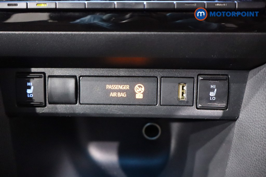 Toyota Yaris Cross Excel Automatic Petrol-Electric Hybrid Estate - Stock Number (1591636) - 17th supplementary image