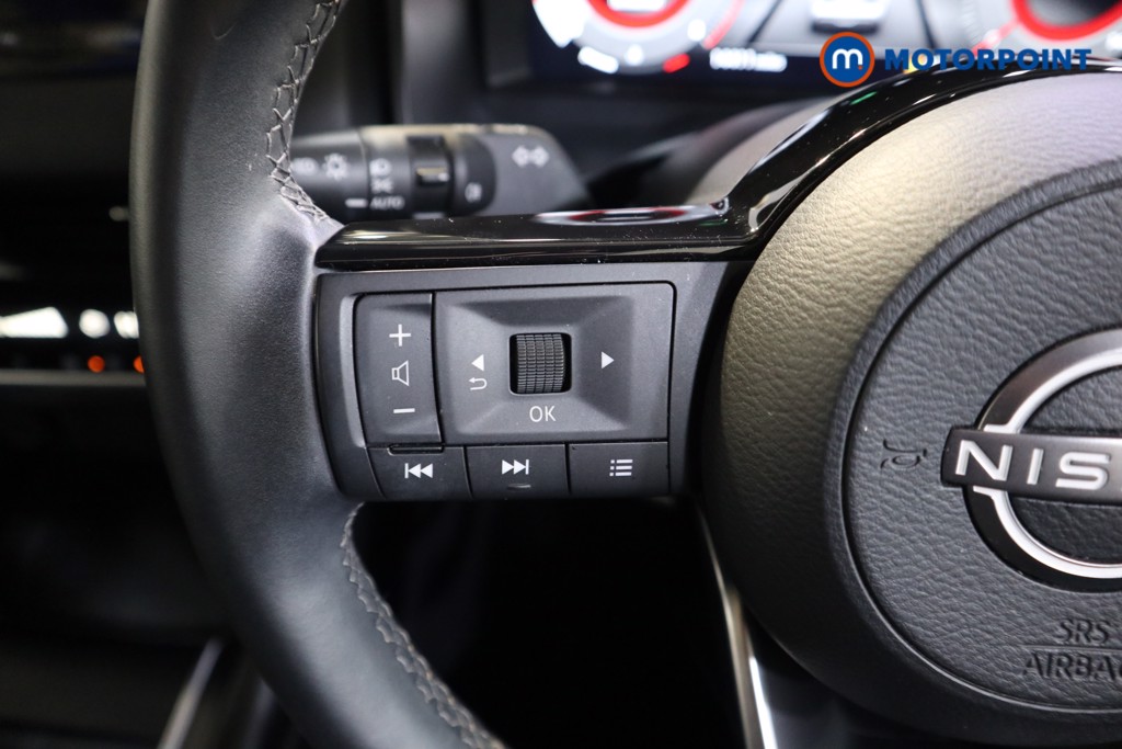 Nissan Qashqai N-Connecta Manual Petrol SUV - Stock Number (1591645) - 3rd supplementary image