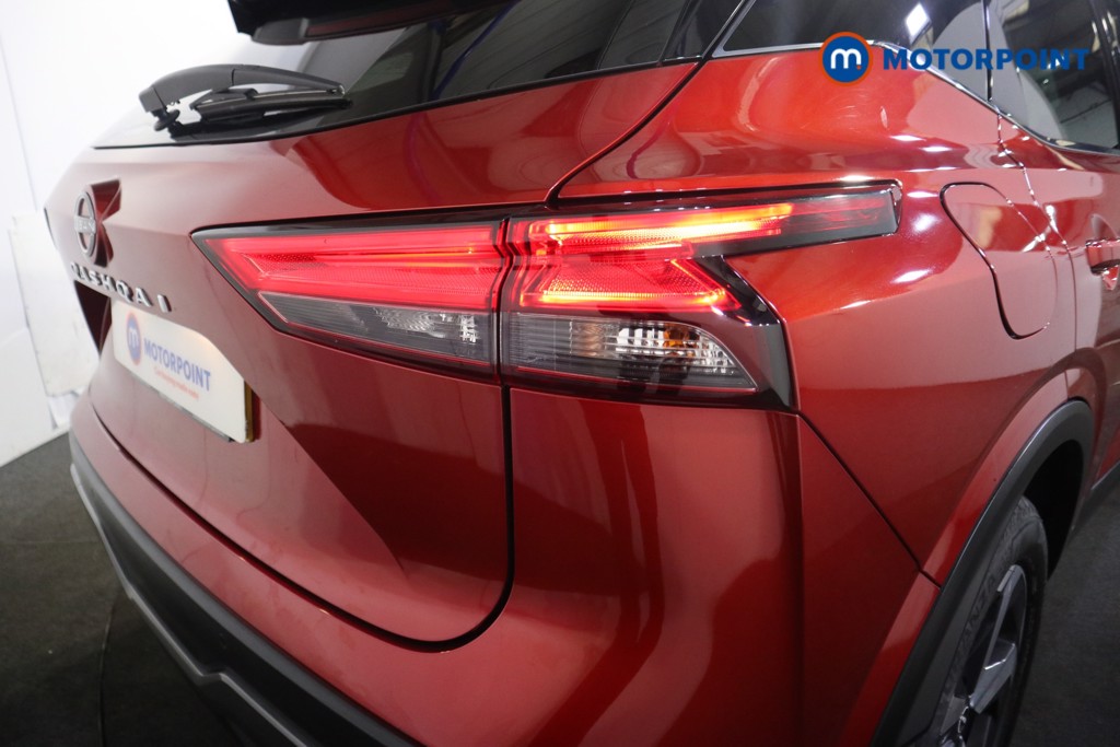 Nissan Qashqai N-Connecta Manual Petrol SUV - Stock Number (1591645) - 26th supplementary image