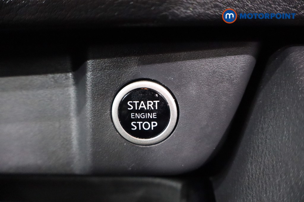 Nissan Qashqai Acenta Premium Manual Petrol SUV - Stock Number (1591661) - 13th supplementary image