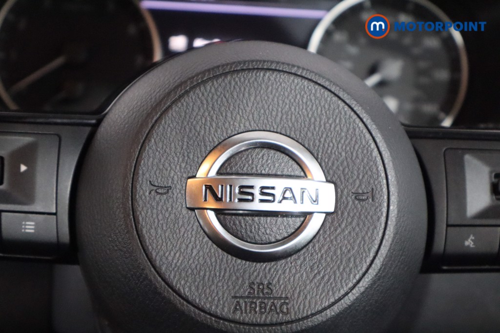 Nissan Qashqai Acenta Premium Manual Petrol SUV - Stock Number (1591661) - 16th supplementary image