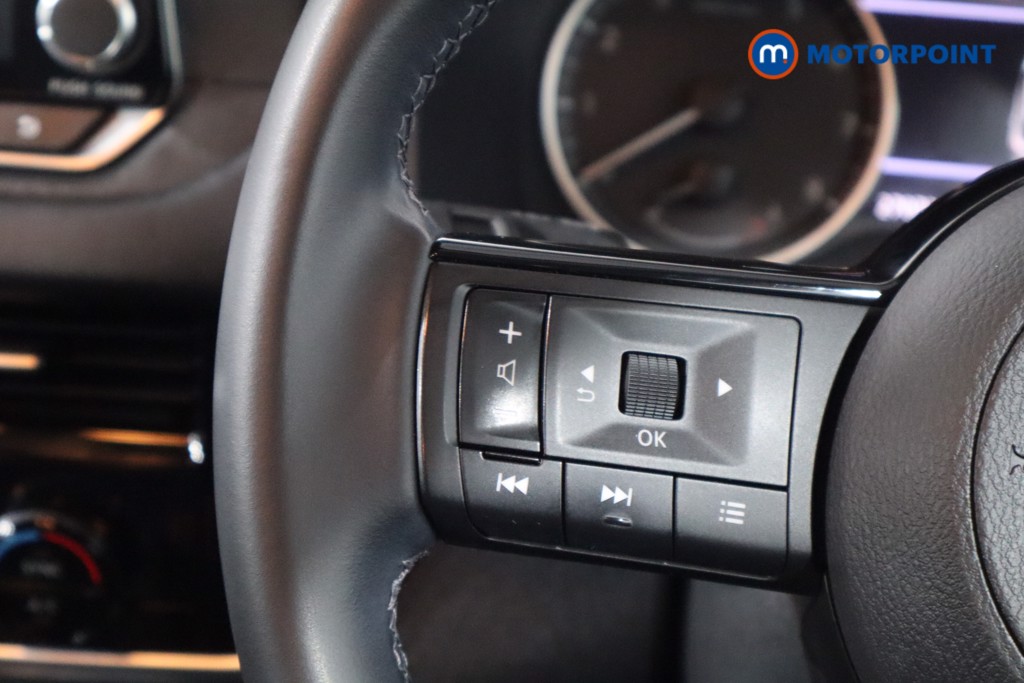 Nissan Qashqai Acenta Premium Manual Petrol SUV - Stock Number (1591663) - 7th supplementary image