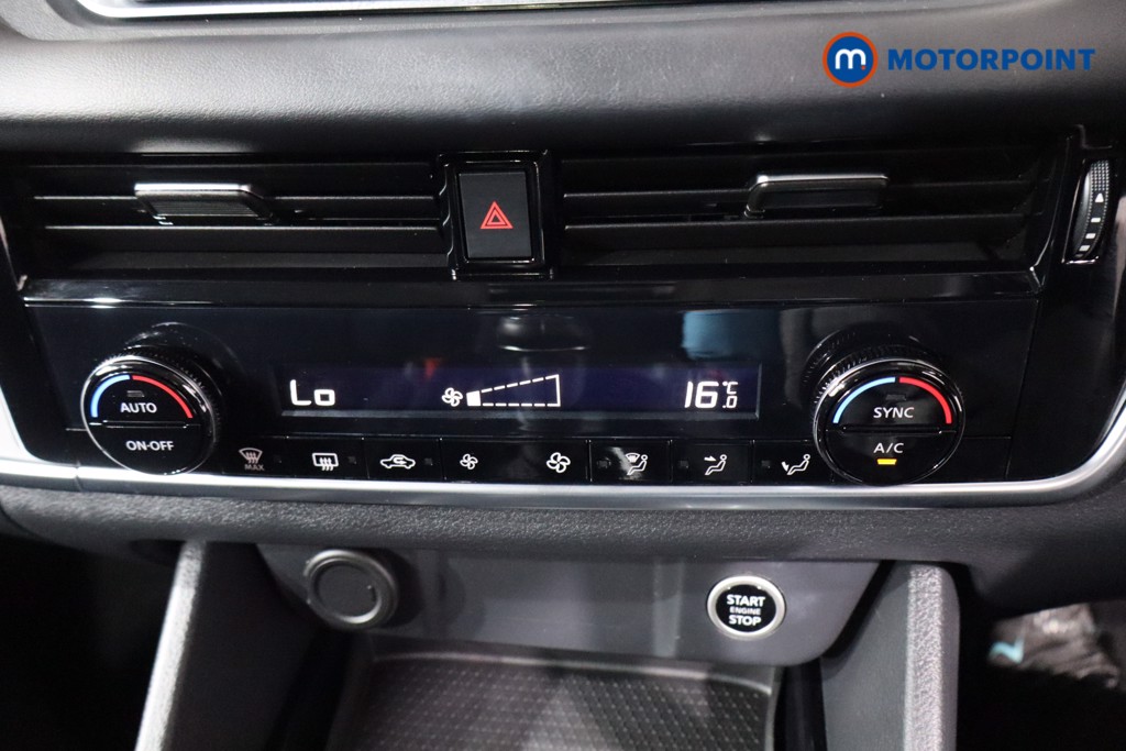 Nissan Qashqai Acenta Premium Manual Petrol SUV - Stock Number (1591663) - 16th supplementary image