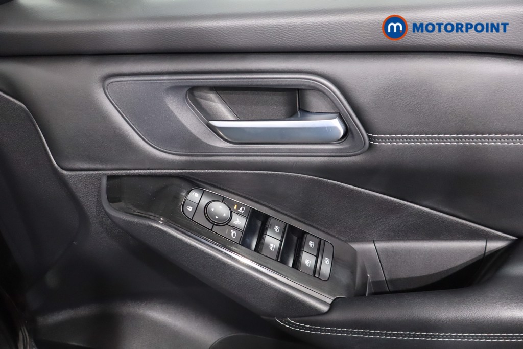 Nissan Qashqai Acenta Premium Manual Petrol SUV - Stock Number (1591663) - 21st supplementary image