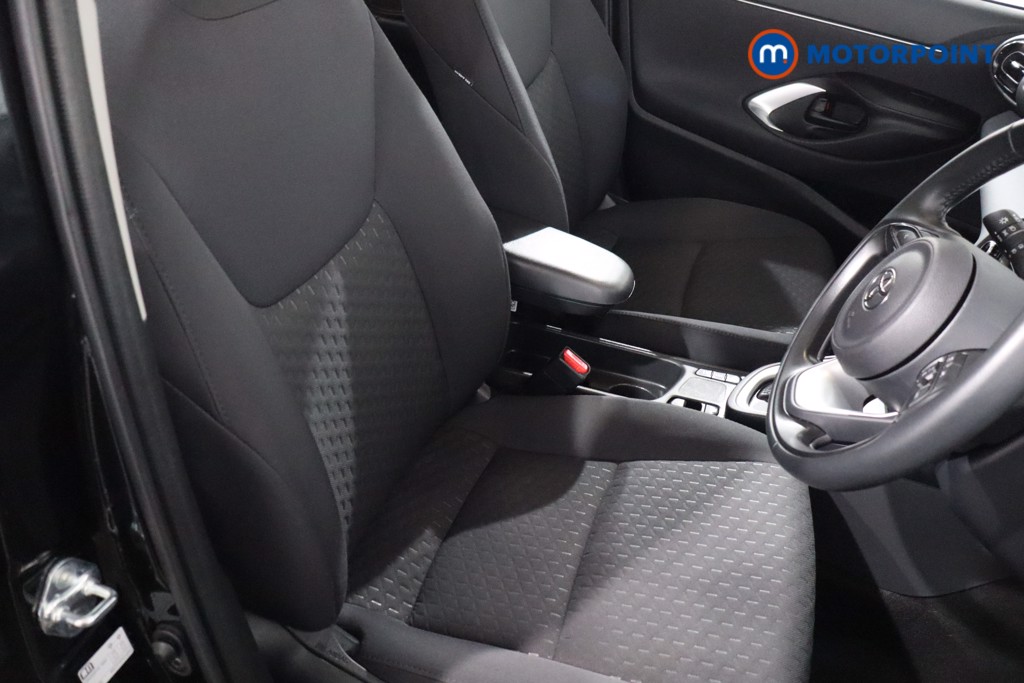 Toyota Yaris Cross Icon Automatic Petrol-Electric Hybrid Estate - Stock Number (1591735) - 21st supplementary image