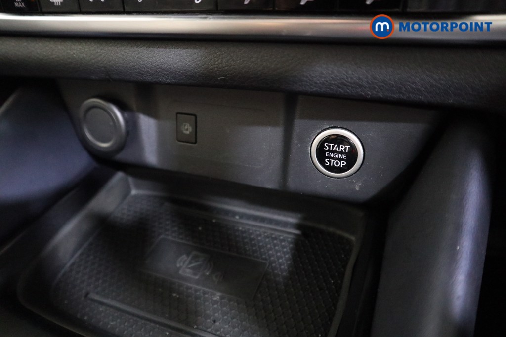 Nissan Qashqai Tekna-Plus Automatic Petrol SUV - Stock Number (1591767) - 8th supplementary image