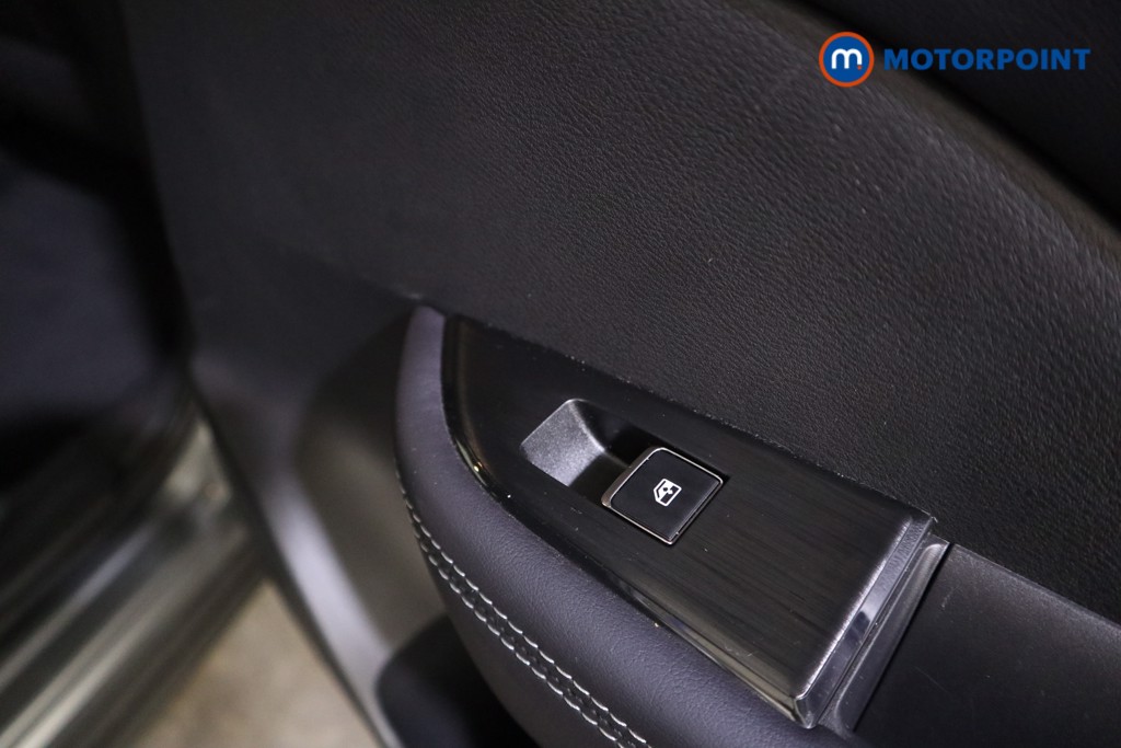 Nissan Qashqai Tekna-Plus Automatic Petrol SUV - Stock Number (1591767) - 19th supplementary image