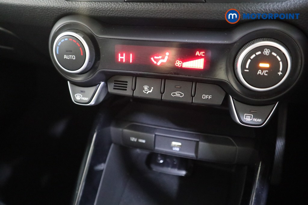 KIA Stonic Connect Manual Petrol SUV - Stock Number (1591798) - 8th supplementary image