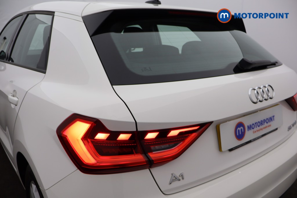 Audi A1 Technik Manual Petrol Hatchback - Stock Number (1591858) - 24th supplementary image