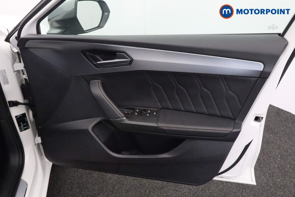 Cupra Leon V1 Manual Petrol Hatchback - Stock Number (1591930) - 16th supplementary image