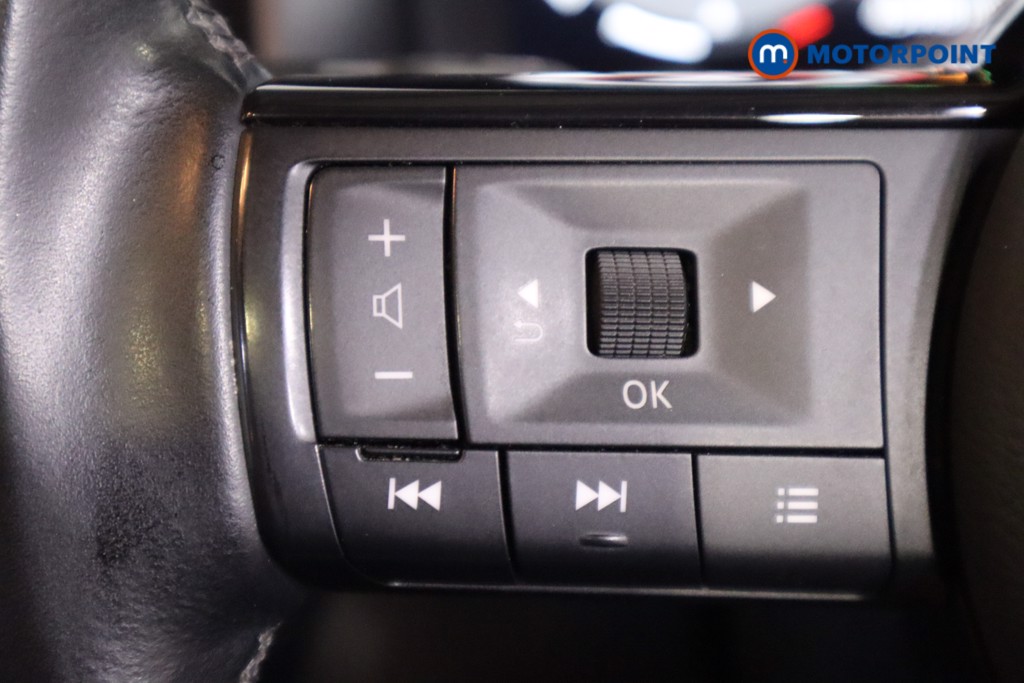 Nissan Qashqai N-Connecta Manual Petrol SUV - Stock Number (1592032) - 17th supplementary image