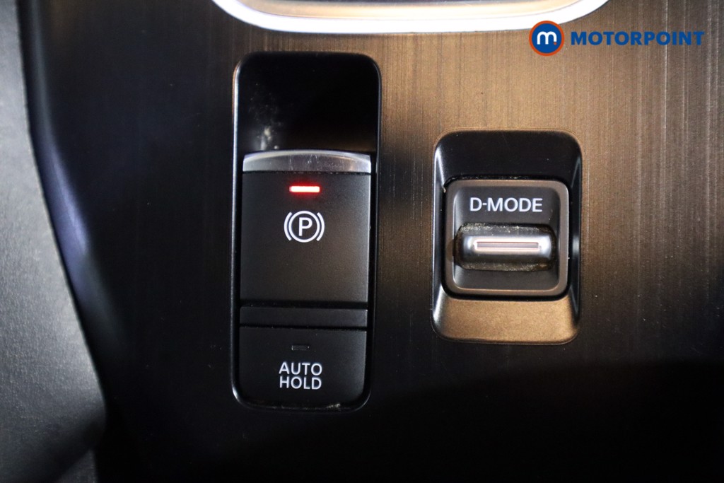 Nissan Qashqai N-Connecta Manual Petrol SUV - Stock Number (1592032) - 21st supplementary image