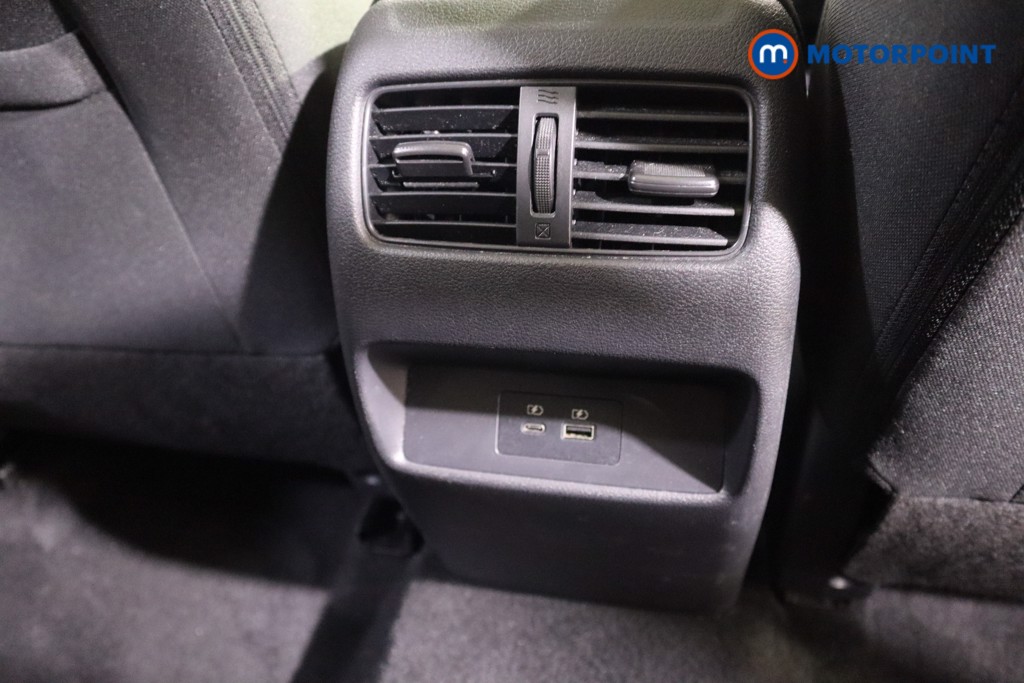 Nissan Qashqai N-Connecta Manual Petrol SUV - Stock Number (1592032) - 27th supplementary image