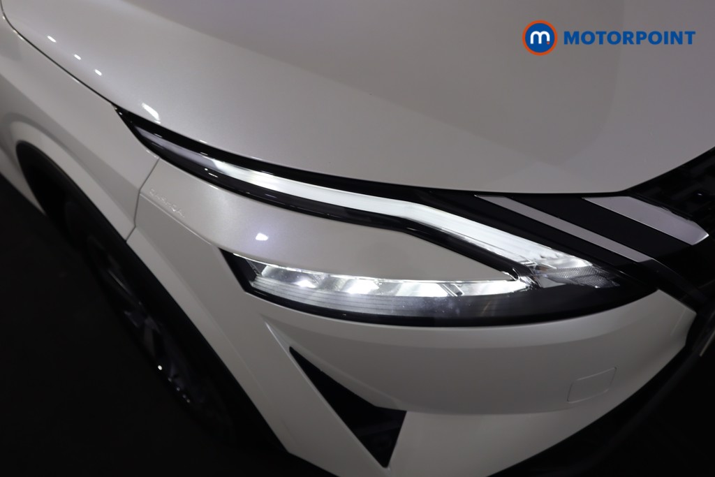 Nissan Qashqai N-Connecta Manual Petrol SUV - Stock Number (1592032) - 33rd supplementary image