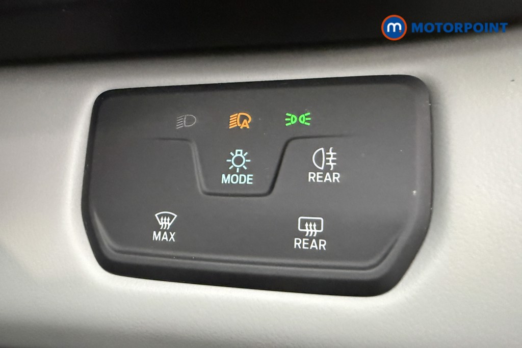 Ford Explorer Select Automatic Electric SUV - Stock Number (1592189) - 17th supplementary image