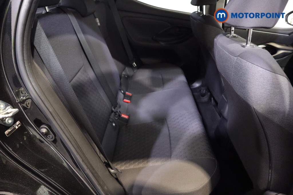 Toyota Yaris Design Automatic Petrol-Electric Hybrid Hatchback - Stock Number (1592253) - 7th supplementary image