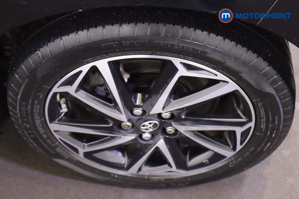 Toyota Yaris Design Automatic Petrol-Electric Hybrid Hatchback - Stock Number (1592253) - 9th supplementary image