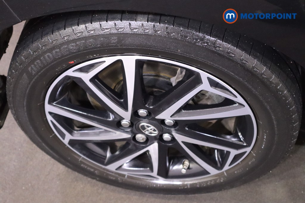 Toyota Yaris Design Automatic Petrol-Electric Hybrid Hatchback - Stock Number (1592253) - 12th supplementary image