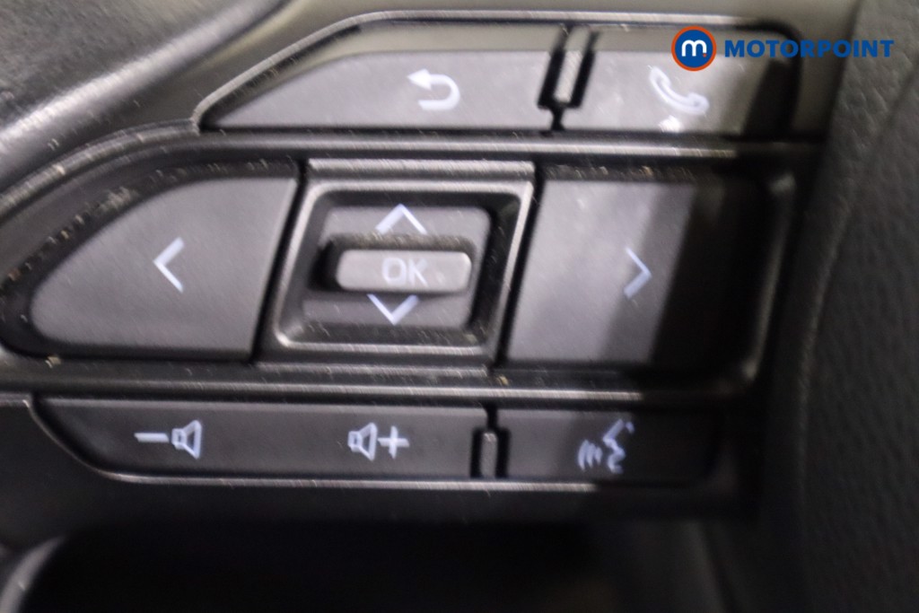 Toyota Yaris Design Automatic Petrol-Electric Hybrid Hatchback - Stock Number (1592253) - 17th supplementary image