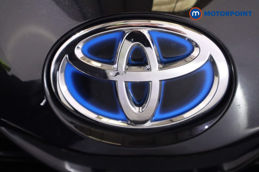 Toyota Yaris Design Automatic Petrol-Electric Hybrid Hatchback - Stock Number (1592253) - 34th supplementary image