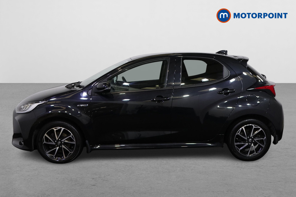 Toyota Yaris Design Automatic Petrol-Electric Hybrid Hatchback - Stock Number (1592253) - Passenger side