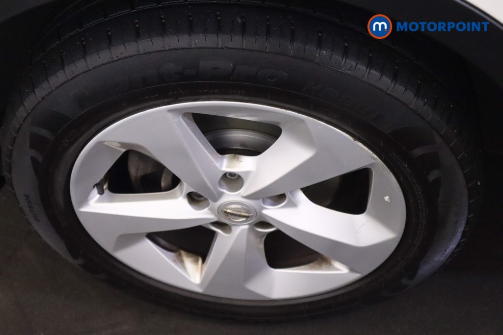 Nissan Qashqai Acenta Premium Manual Diesel SUV - Stock Number (1592280) - 10th supplementary image