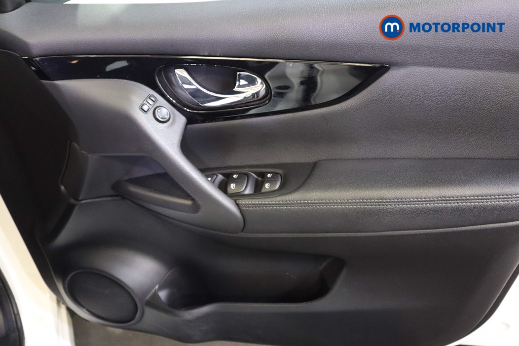 Nissan Qashqai Acenta Premium Manual Diesel SUV - Stock Number (1592280) - 13th supplementary image