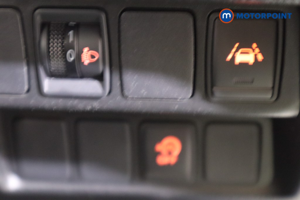 Nissan Qashqai Acenta Premium Manual Diesel SUV - Stock Number (1592280) - 17th supplementary image