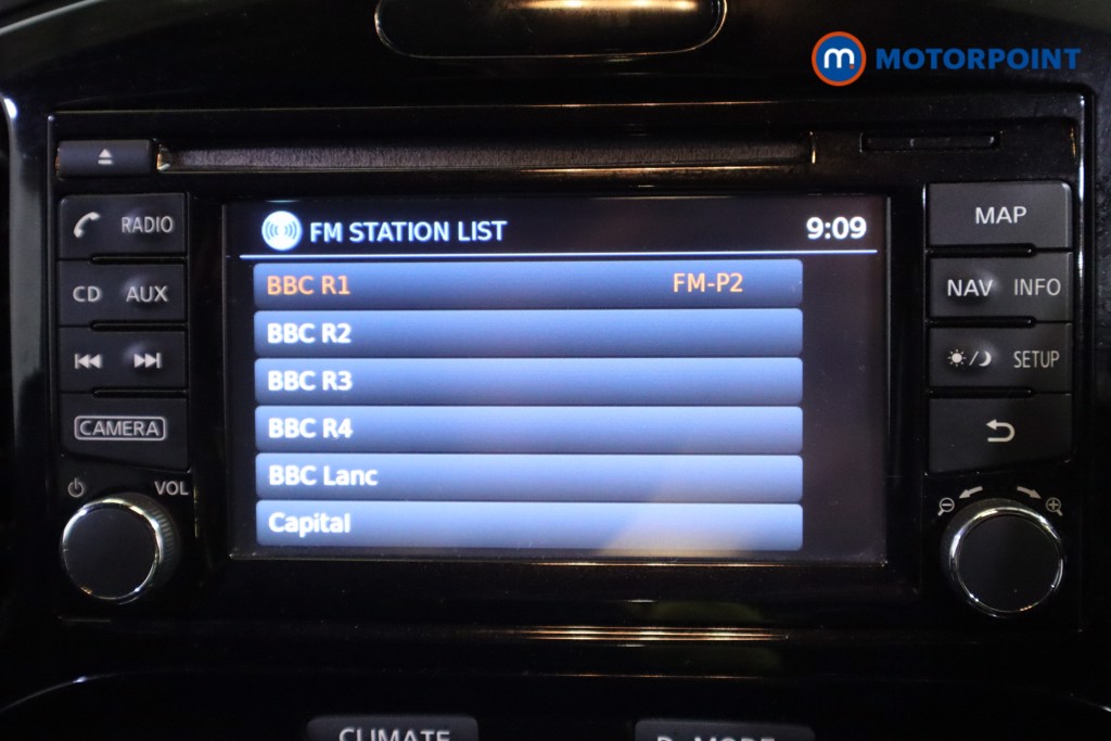 Nissan Juke N-Connecta Manual Diesel SUV - Stock Number (1592326) - 19th supplementary image