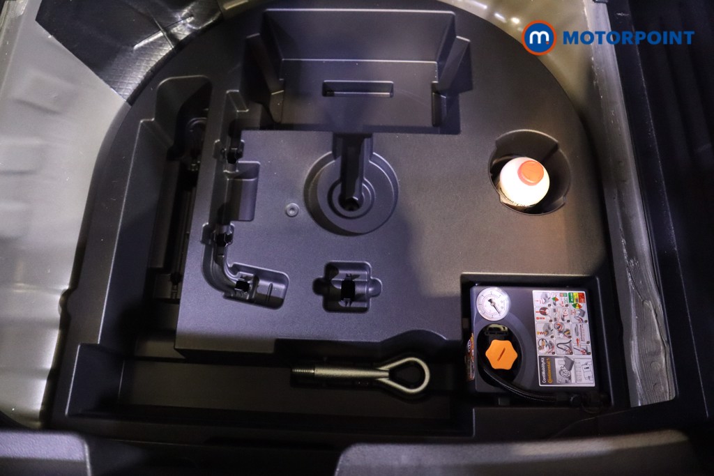 Nissan Juke N-Connecta Manual Diesel SUV - Stock Number (1592326) - 27th supplementary image