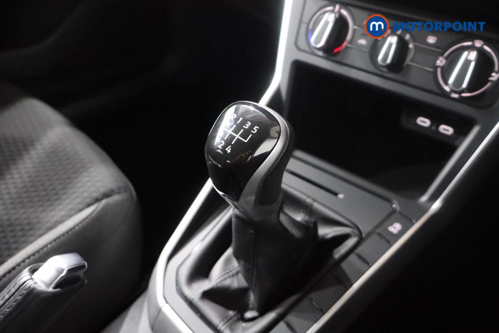 Volkswagen Polo Life Manual Petrol Hatchback - Stock Number (1592386) - 5th supplementary image