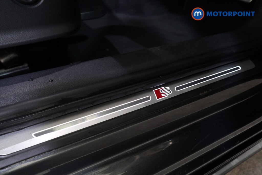 Audi A4 Black Edition Automatic Petrol Saloon - Stock Number (1592423) - 15th supplementary image