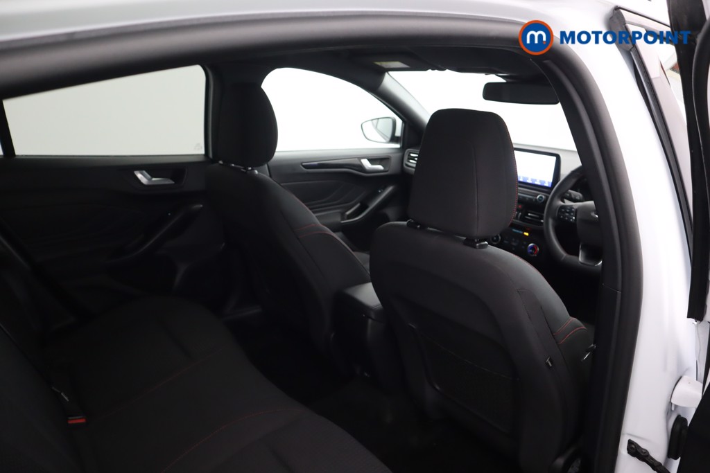 Ford Focus St-Line Edition Manual Petrol Hatchback - Stock Number (1592473) - 25th supplementary image
