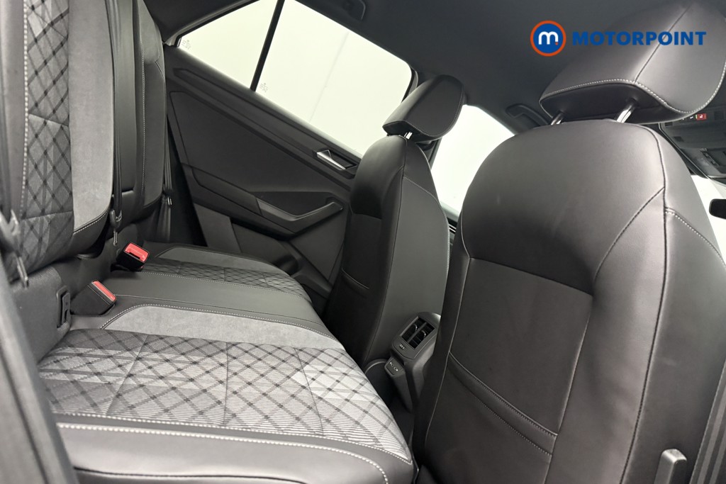 Volkswagen T-Roc R-Line Manual Petrol SUV - Stock Number (1592485) - 9th supplementary image