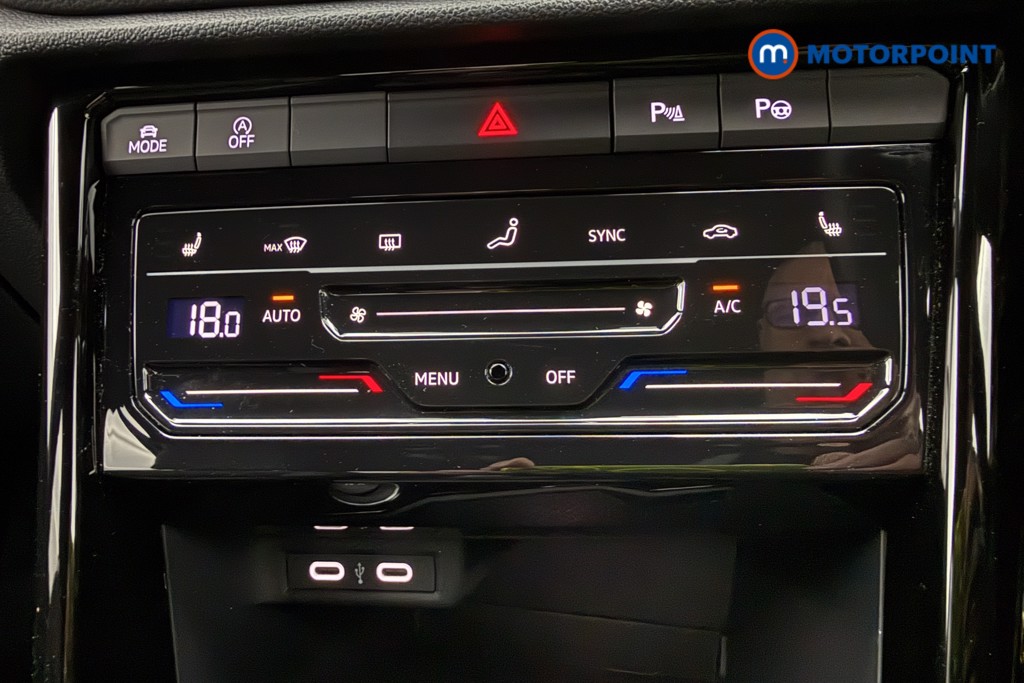 Volkswagen T-Roc R-Line Manual Petrol SUV - Stock Number (1592485) - 16th supplementary image