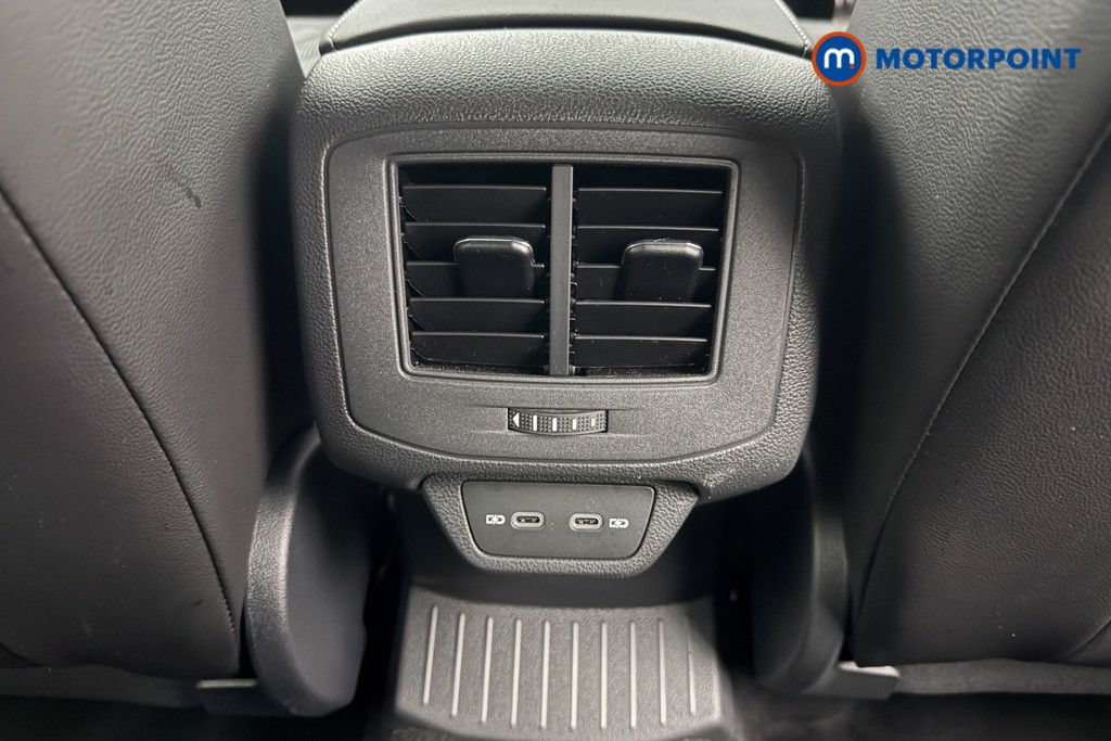 Volkswagen T-Roc R-Line Manual Petrol SUV - Stock Number (1592485) - 21st supplementary image