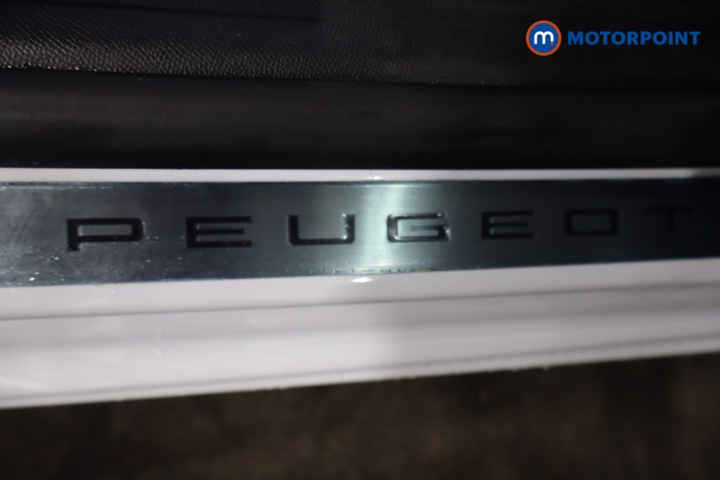Peugeot 2008 GT Automatic Electric SUV - Stock Number (1592488) - 21st supplementary image