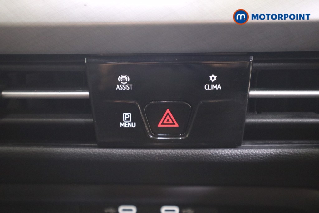 Volkswagen Golf Life Automatic Diesel Hatchback - Stock Number (1592508) - 11th supplementary image