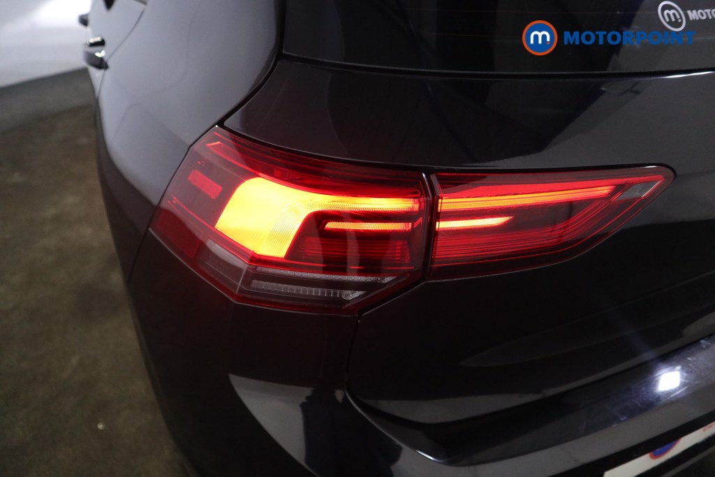 Volkswagen Golf Life Automatic Diesel Hatchback - Stock Number (1592508) - 22nd supplementary image